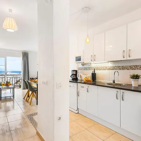 Apartment 1314 Fabulous 2 Bedroom Roof Terrace *